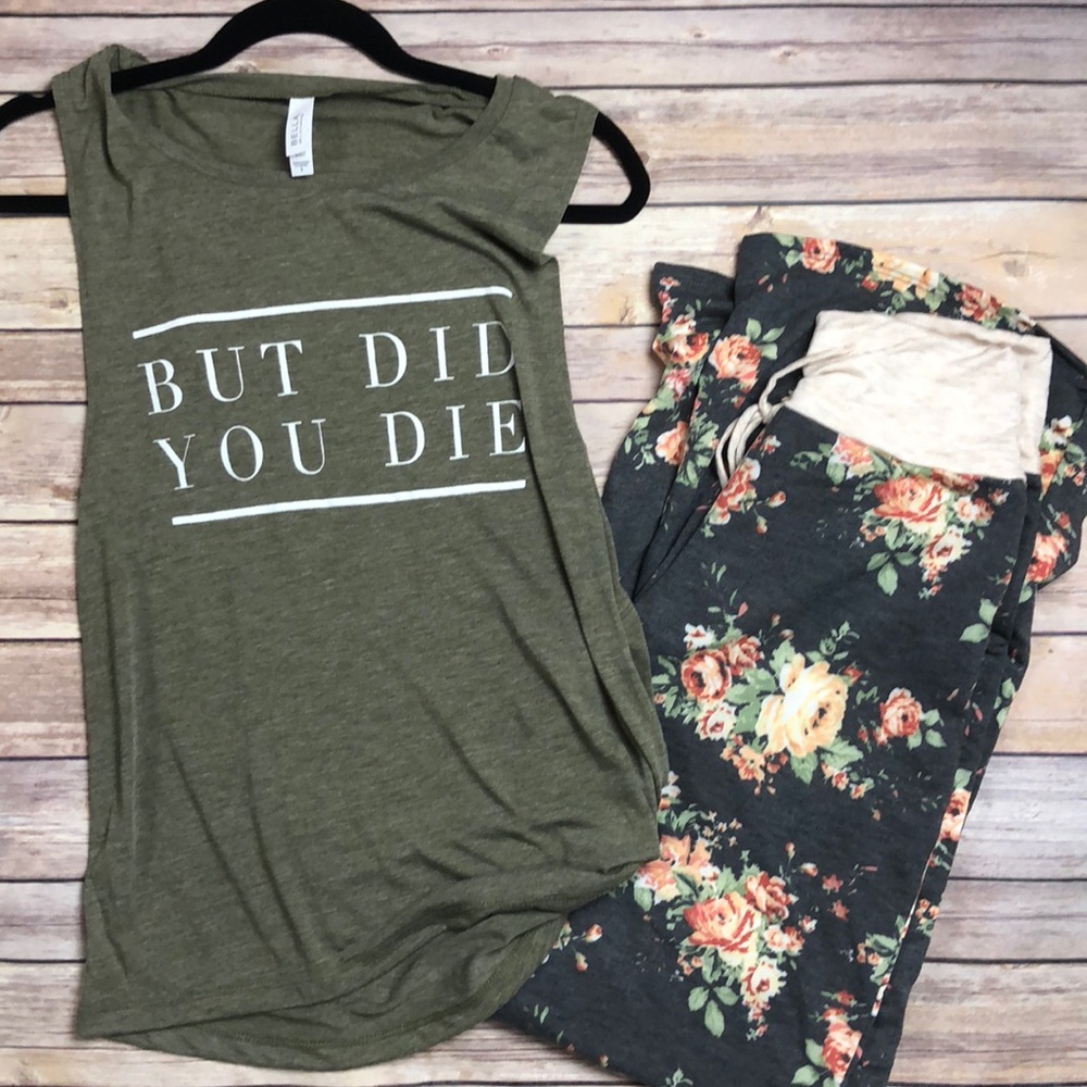 Last 1! Medium Floral lounge pants - Picture 3 of 4